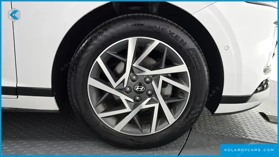 HYUNDAI GRANDEUR EXCLUSIVE