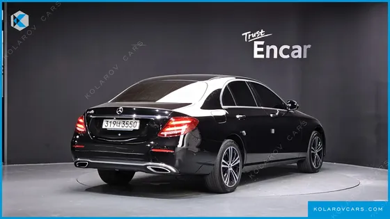 MERCEDES E-CLASS E220D AVANTGARDE