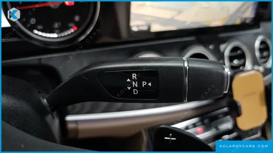 MERCEDES E-CLASS E220D AVANTGARDE
