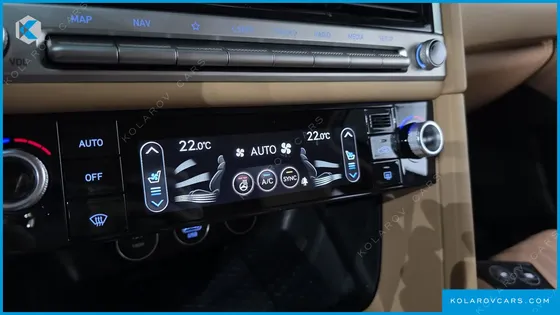 GENESIS G70 GASOLINE 2.5T 4WD