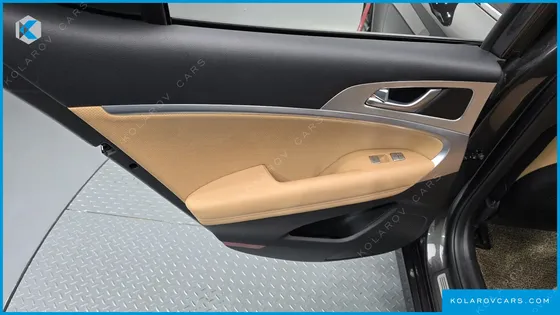 GENESIS G70 GASOLINE 2.5T 4WD