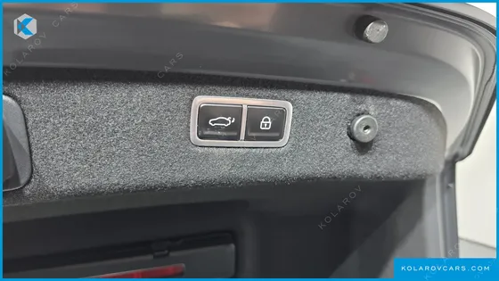 GENESIS G70 GASOLINE 2.5T 4WD