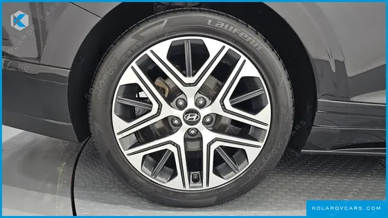 HYUNDAI GRANDEUR EXCLUSIVE