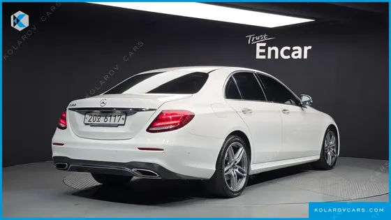 MERCEDES E-CLASS E300 AMG LINE