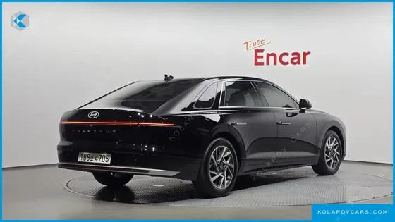 HYUNDAI GRANDEUR PREMIUM
