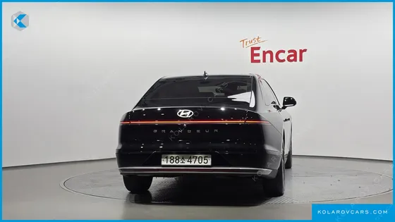 HYUNDAI GRANDEUR PREMIUM