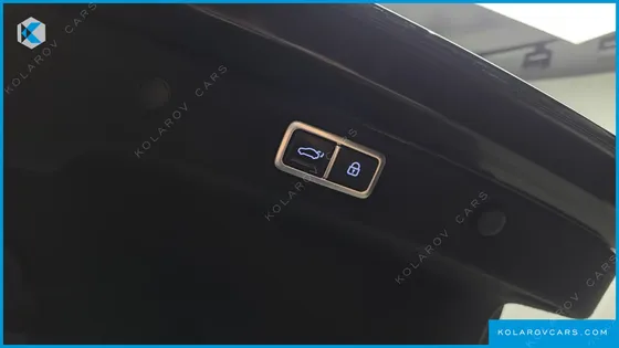 HYUNDAI GRANDEUR PREMIUM