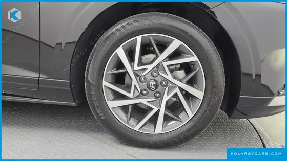 HYUNDAI GRANDEUR PREMIUM