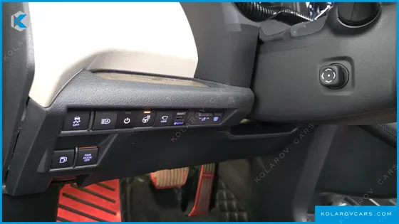 TOYOTA SIENNA 2.5 HYBRID 2WD