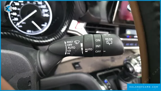 TOYOTA SIENNA 2.5 HYBRID 2WD