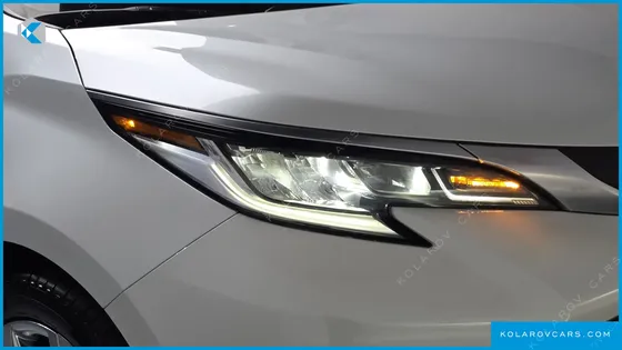 TOYOTA SIENNA 2.5 HYBRID 2WD