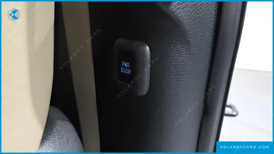 TOYOTA SIENNA 2.5 HYBRID 2WD
