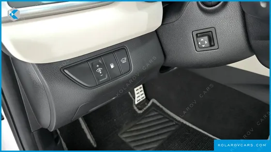 GENESIS G70 GASOLINE 2.0T 4WD