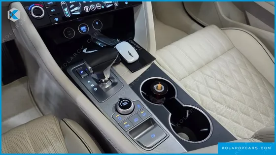 GENESIS G70 GASOLINE 2.5T 4WD