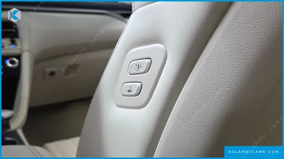 GENESIS G70 GASOLINE 2.5T 4WD