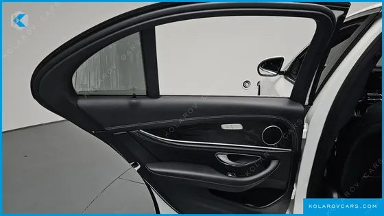 MERCEDES E-CLASS E220D 4MATIC AMG LINE