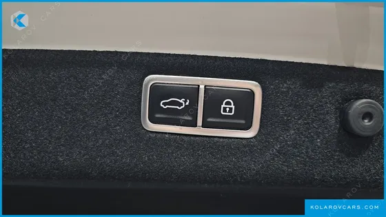 GENESIS G70 GASOLINE 2.5T 2WD