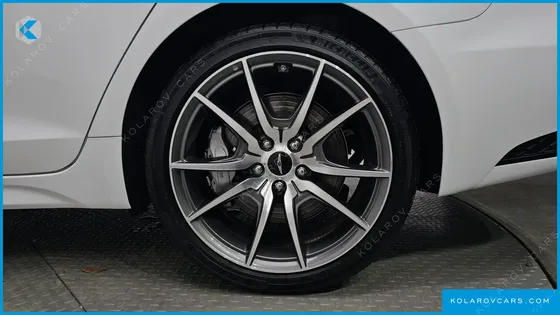 GENESIS G70 GASOLINE 2.5T 2WD