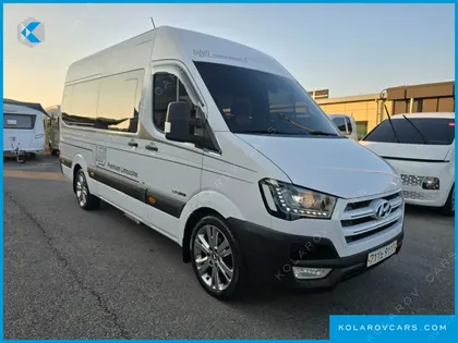 HYUNDAI SOLATI 15-SEATER