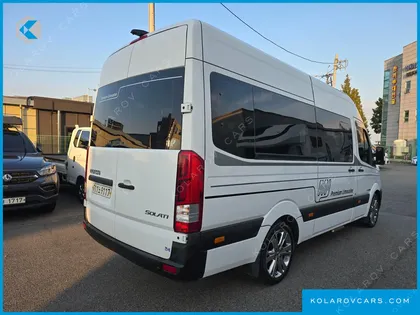 HYUNDAI SOLATI 15-SEATER