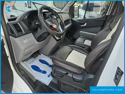 HYUNDAI SOLATI 15-SEATER