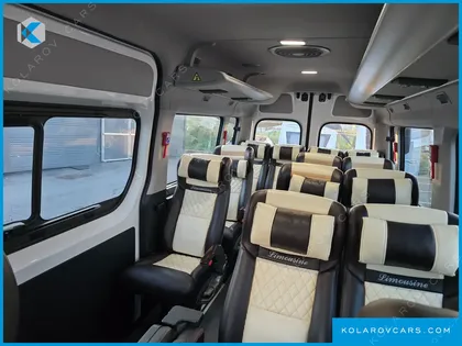 HYUNDAI SOLATI 15-SEATER