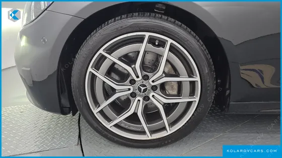 MERCEDES E-CLASS E220D 4MATIC AMG LINE