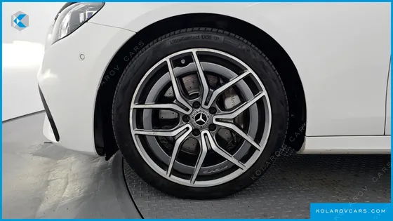 MERCEDES E-CLASS E220D 4MATIC AMG LINE