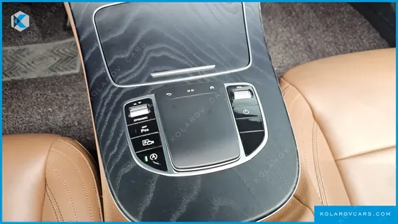 MERCEDES E-CLASS E220D 4MATIC AMG LINE