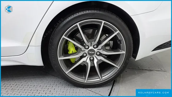 GENESIS G70 GASOLINE 3.3T 2WD