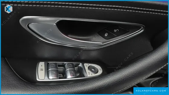 MERCEDES E-CLASS E220D 4MATIC EXCLUSIVE
