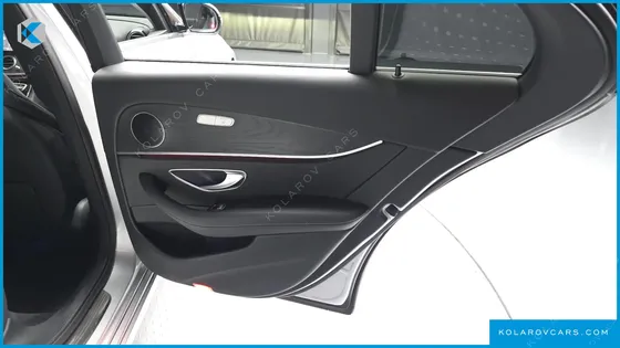 MERCEDES E-CLASS E220D AVANTGARDE