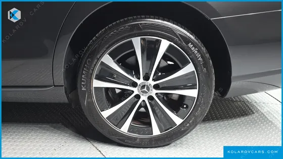 MERCEDES E-CLASS E300E 4MATIC EXCLUSIVE