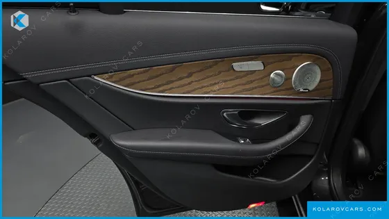 MERCEDES E-CLASS E300E 4MATIC EXCLUSIVE