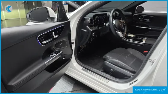MERCEDES C-CLASS C300 4MATIC AVANTGARDE