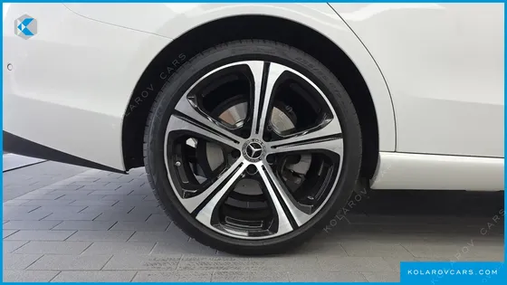 MERCEDES C-CLASS C300 4MATIC AVANTGARDE