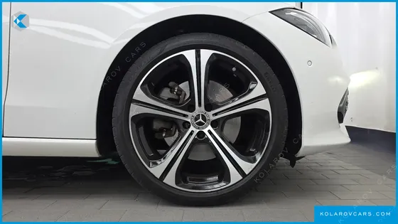 MERCEDES C-CLASS C300 4MATIC AVANTGARDE