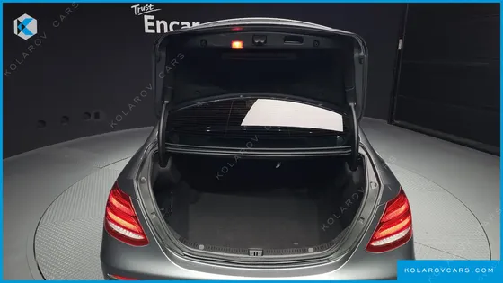 MERCEDES E-CLASS E300 AVANTGARDE