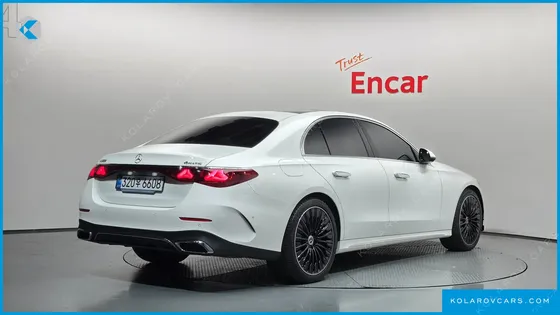 MERCEDES E-CLASS E300 4MATIC AMG LINE