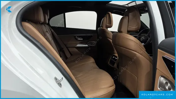 MERCEDES E-CLASS E300 4MATIC AMG LINE