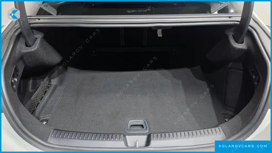 MERCEDES E-CLASS E300 4MATIC AMG LINE
