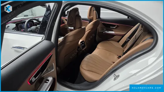 MERCEDES E-CLASS E300 4MATIC AMG LINE