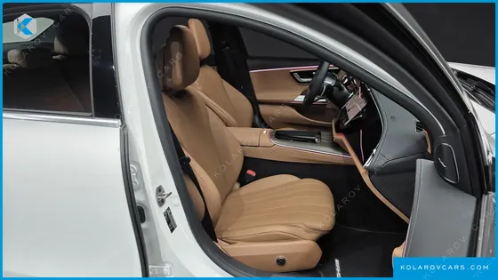 MERCEDES E-CLASS E300 4MATIC AMG LINE