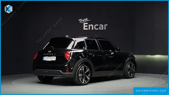 MINI COOPER 5 DOOR FAVOURED