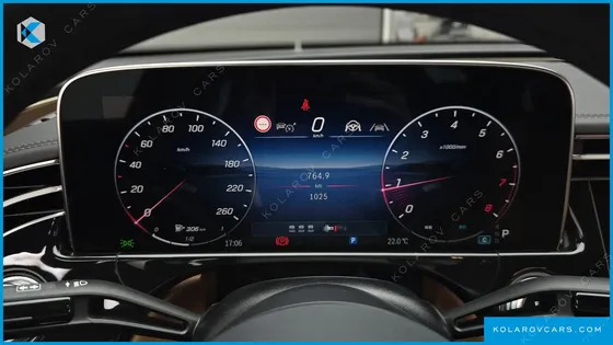 MERCEDES E-CLASS E300 4MATIC AMG LINE