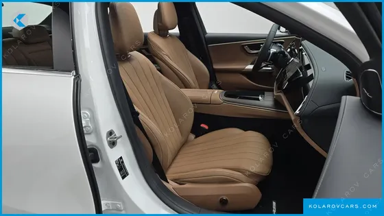 MERCEDES E-CLASS E300 4MATIC AMG LINE