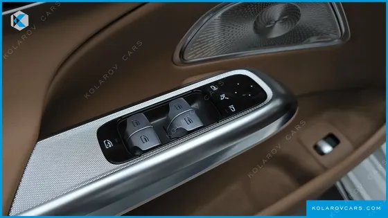 MERCEDES E-CLASS E300 4MATIC AMG LINE