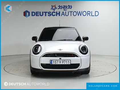 MINI COOPER 5 DOOR FAVOURED