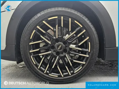 MINI COOPER 5 DOOR FAVOURED