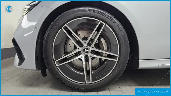 MERCEDES E-CLASS E300 4MATIC AMG LINE